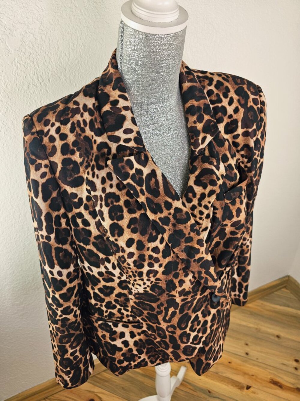 Express Bold Leopard Print Blazer Jacket Size 14